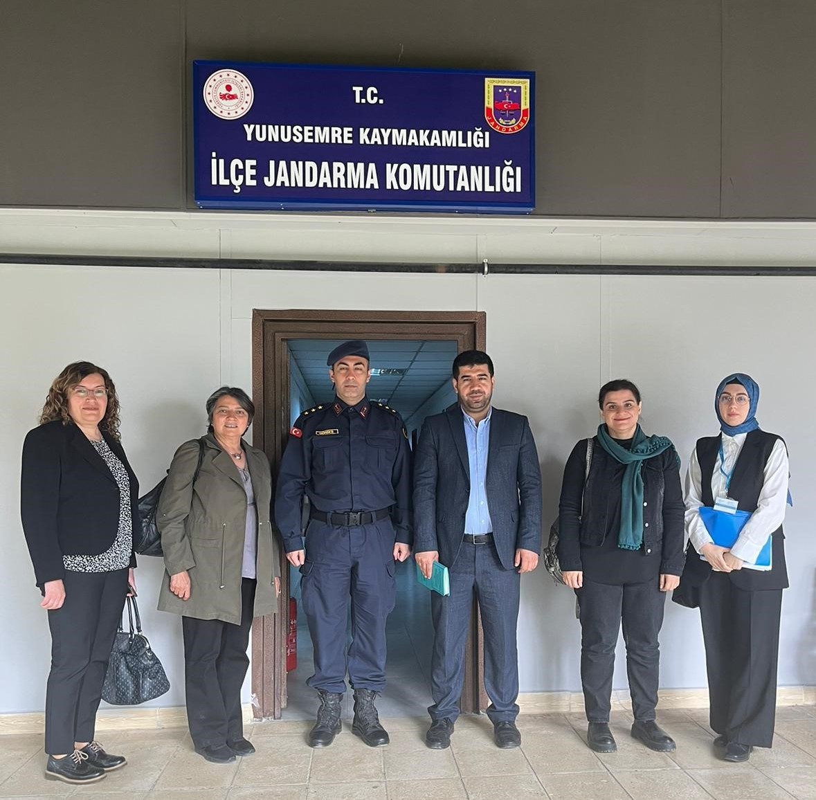 TİHEK Heyetinden Manisa Yunusemre İlçe Jandarma Komutanlığı Nezarethanelerine Habersiz Ziyaret