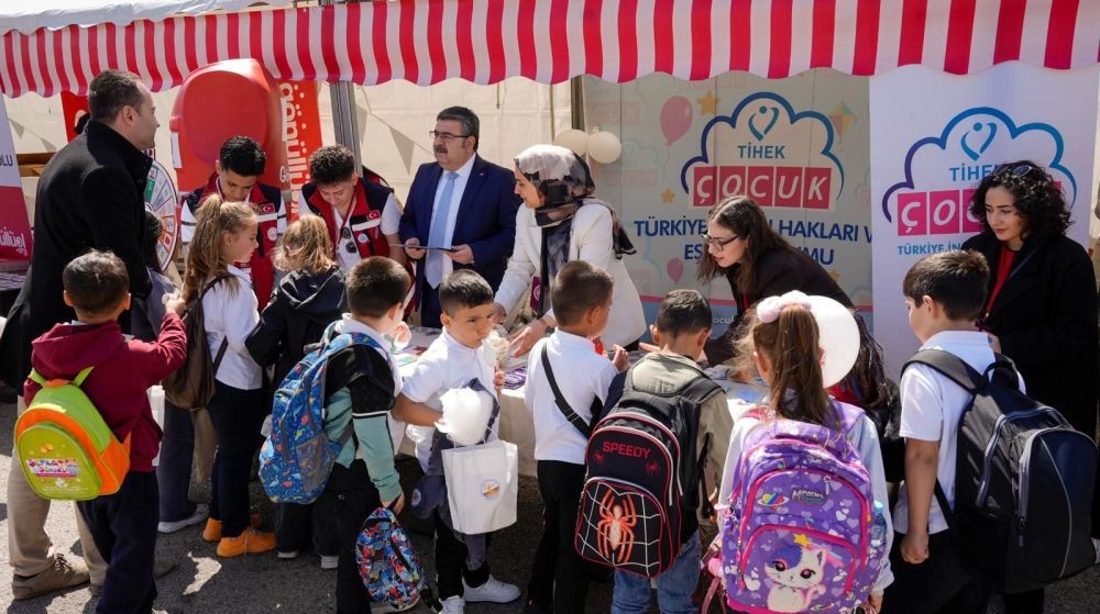 TİHEK Çocuk TBMM’nin Açılışının 106. Yıl Dönümü ve 23 Nisan Ulusal Egemenlik ve Çocuk Bayramı Kapsamında Çocuklarla Buluştu