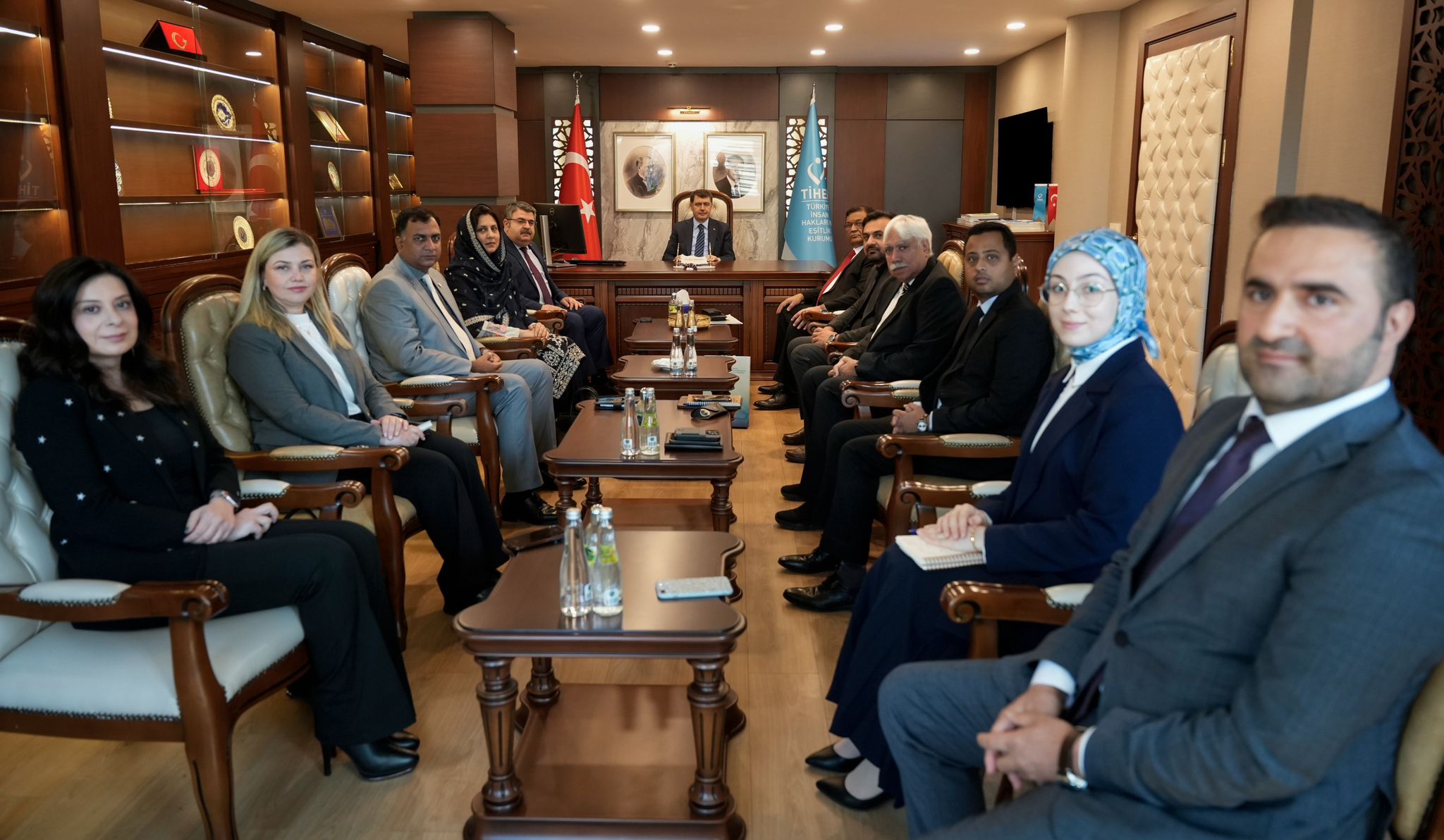 Pakistan Pencap Ombudsmanlığı ve Kamu Denetçiliği Kurumu Temsilcilerinden TİHEK'e Ziyaret