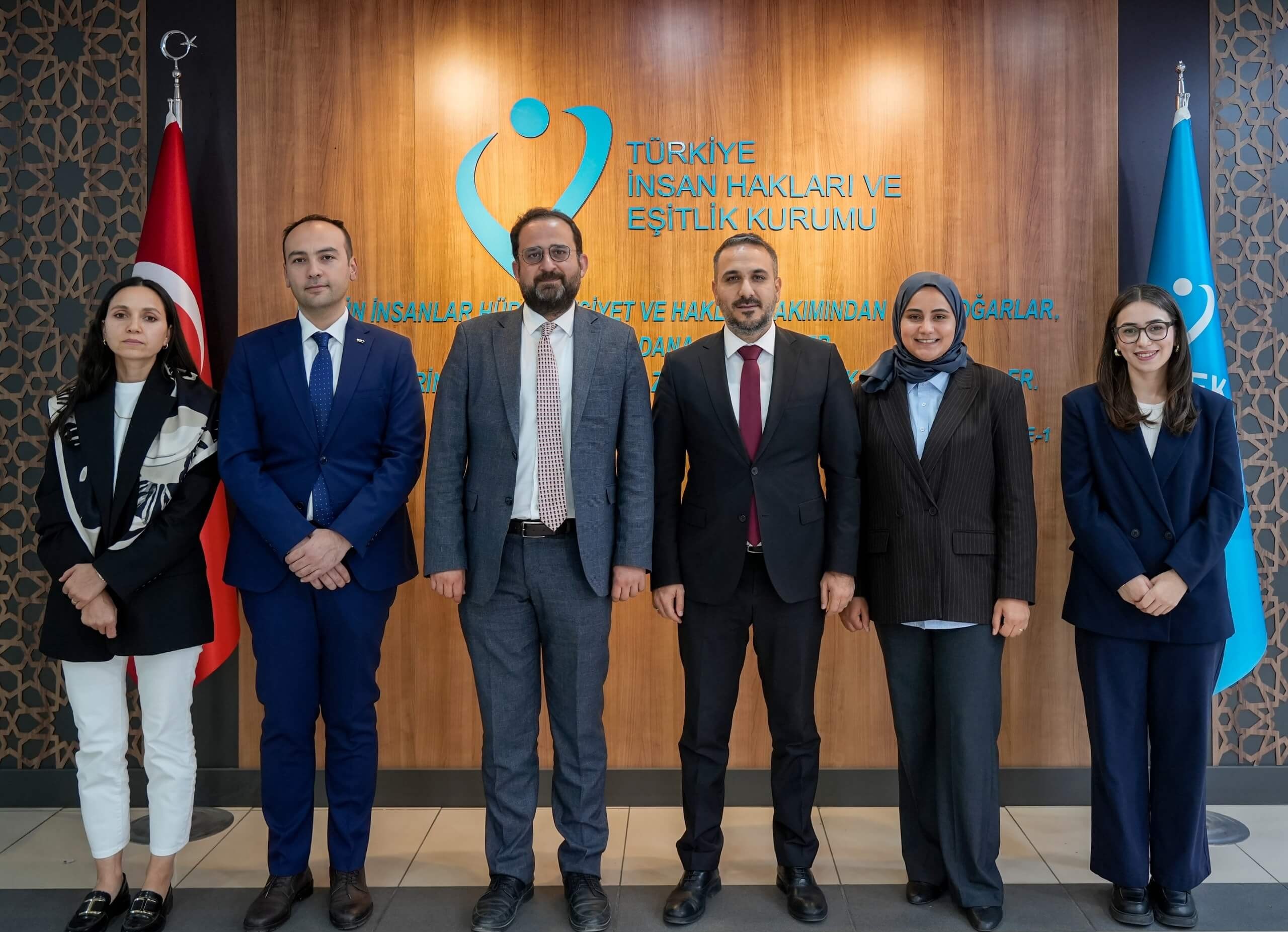 ASHB Çocuk Hizmetleri Genel Müdürlüğü ile TİHEK Arasında Çocuk Haklarına İlişkin Toplantı Gerçekleştirildi