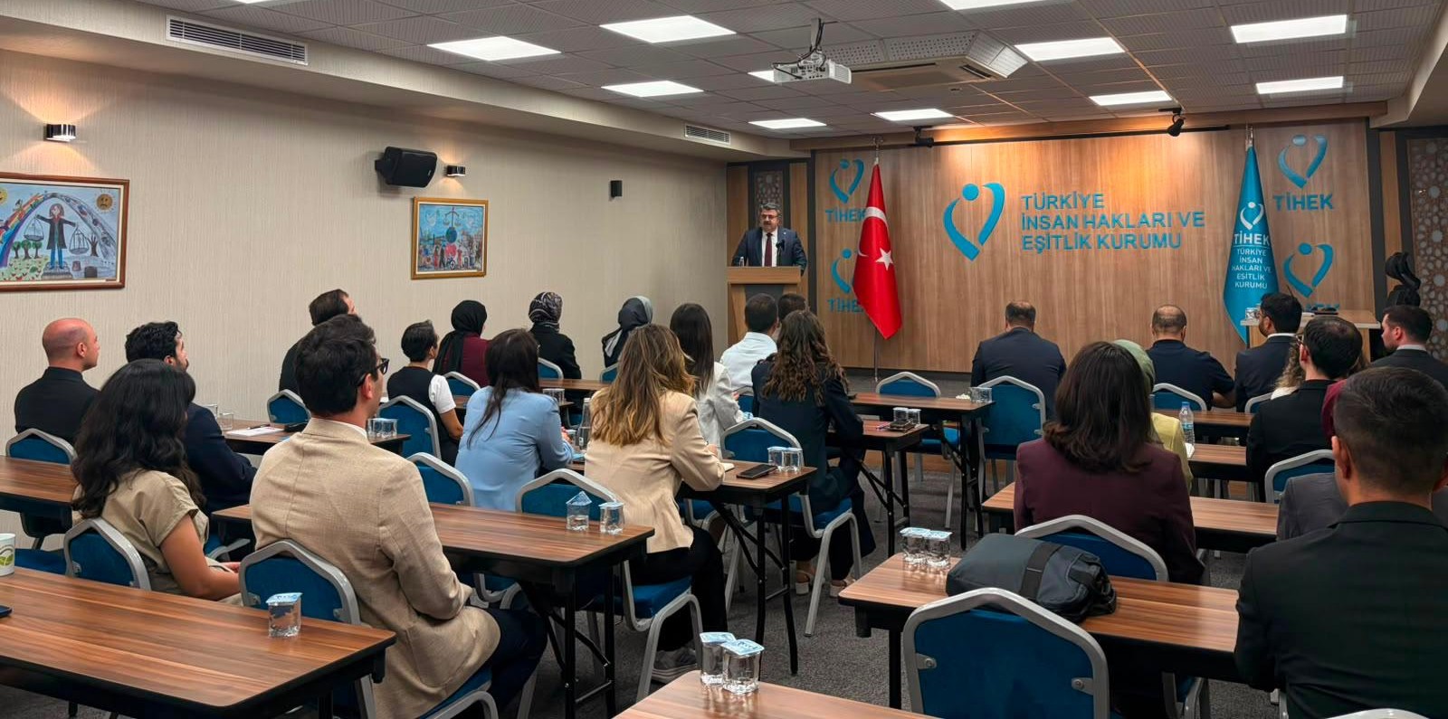 İnsan Hakları ve Eşitlik Uzman Yardımcıları Eğitim Programı Başladı