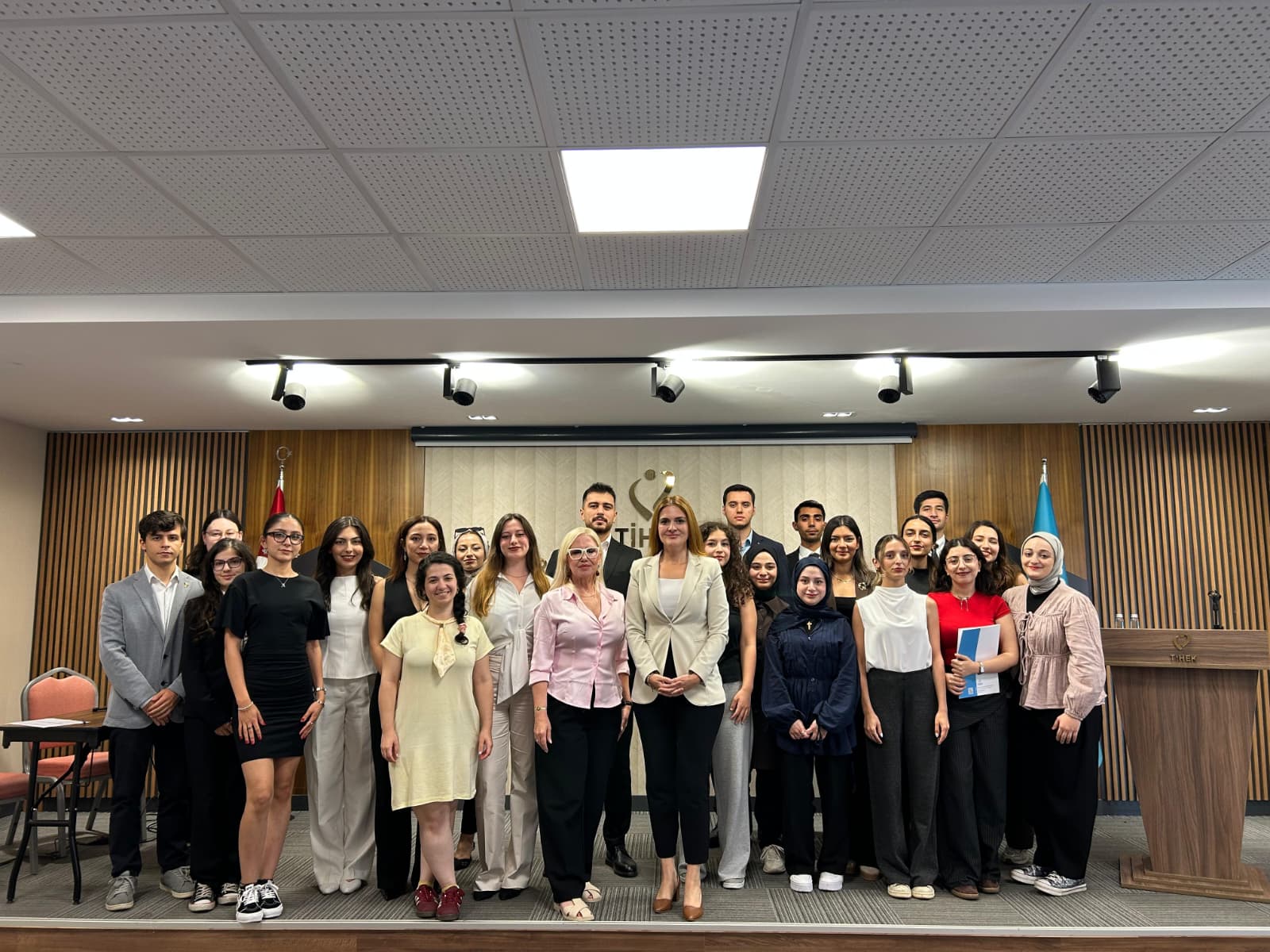  İnsan Hakları ve Eşitlik Hukuku Seminerleri Sertifika Programı’nın Üçüncü Haftası Tamamlandı