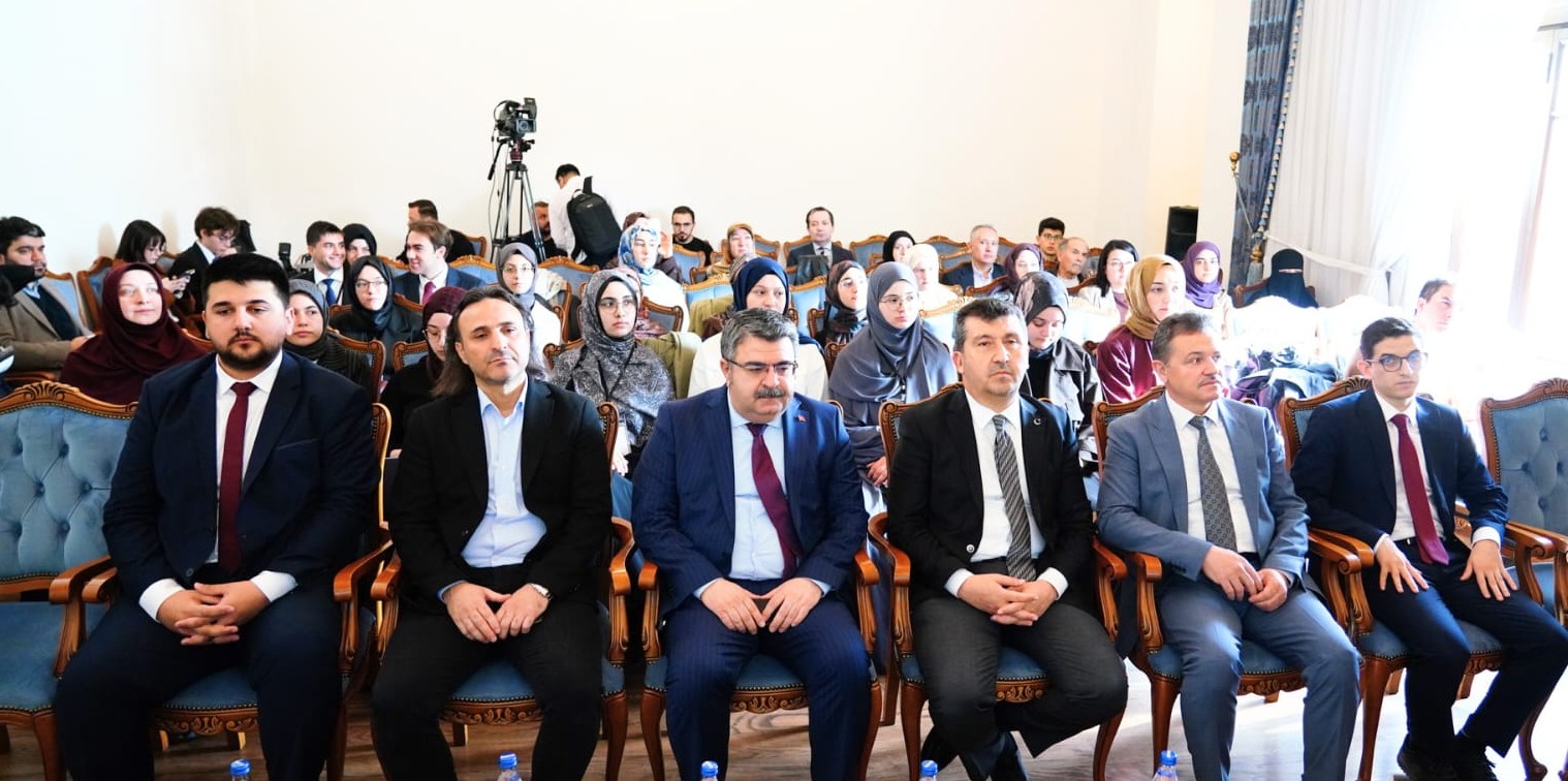 Türkiye İnsan Hakları ve Eşitlik Kurumu Başkan Vekili Muhammet Ecevit Carti, II. Filistin–İsrail Çalışmaları Öğrenci Sempozyumu’na Katıldı