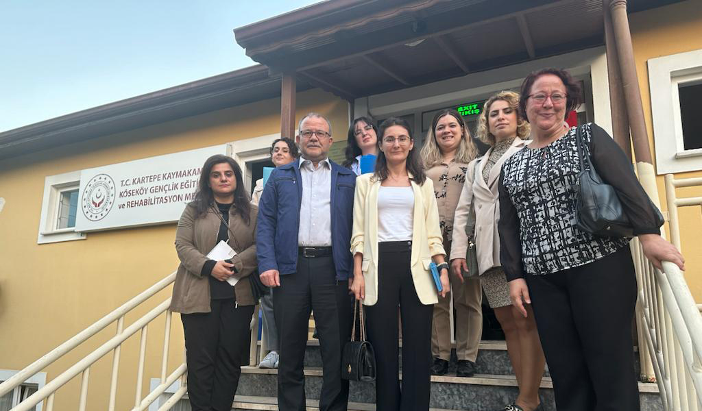 TİHEK Heyeti, Kocaeli Köseköy Bakım, Rehabilitasyon ve Aile Danışma Merkezine Ziyaret Gerçekleştirdi
